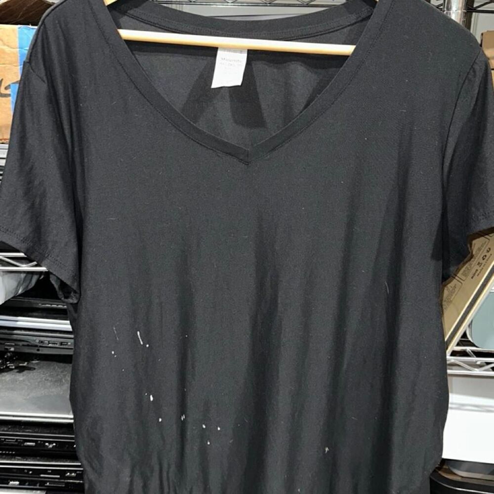 Time-and-tru maternity v-neck Women's Black T-shirt